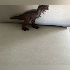 Jurassic World Carnotaurus toy